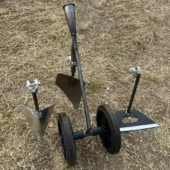 آلة زراعية متعددة الاستخدام – معدنية، متينة، وسهلة التحكم