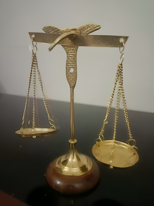 تمثال ميزان العدالة من النحاس – ارتفاع 13 سم
